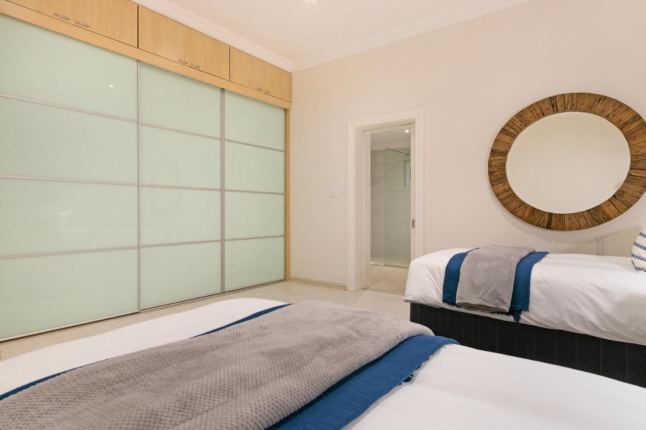 Luxury Serviced Mountain Villa In Constantia Cape Town Luaran gambar