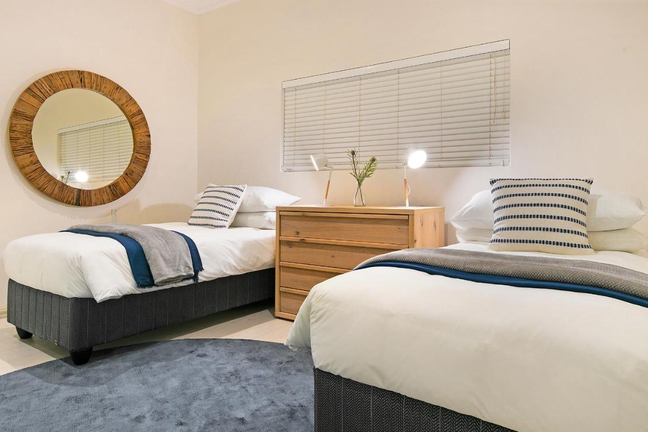 Luxury Serviced Mountain Villa In Constantia Cape Town Luaran gambar