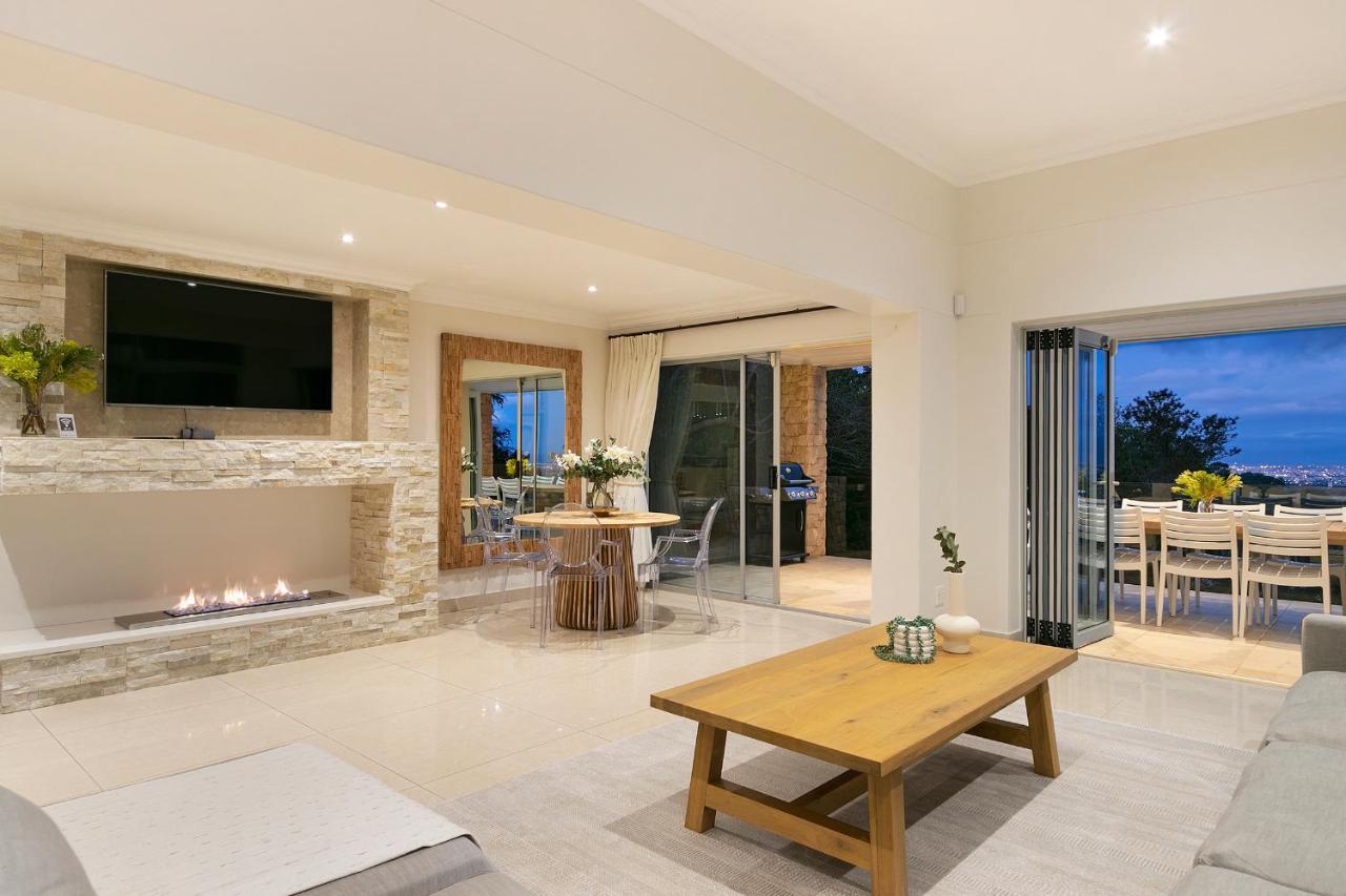 Luxury Serviced Mountain Villa In Constantia Cape Town Luaran gambar